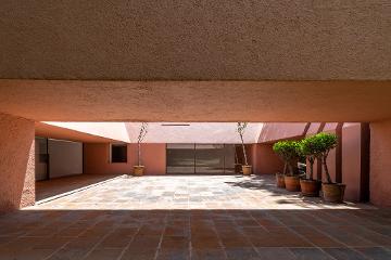 EXTRAORDINARIA CASA EN RENTA