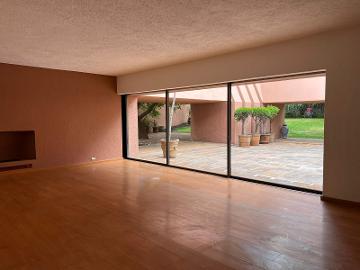 EXTRAORDINARIA CASA EN RENTA