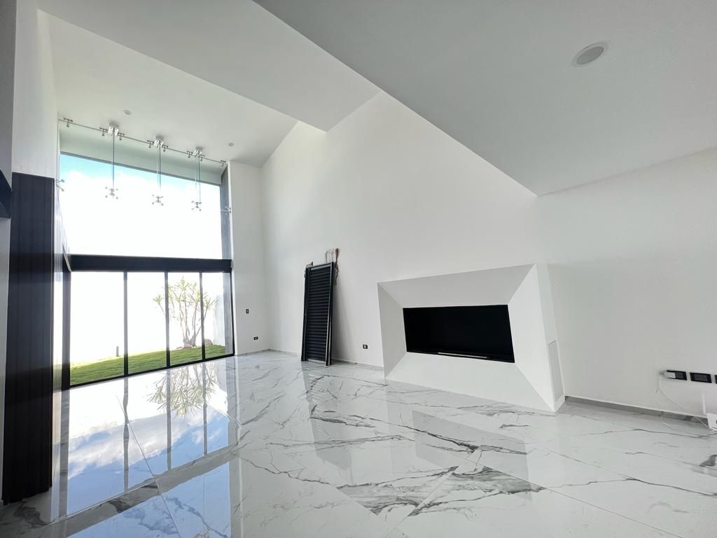 CASA EN VENTA EN GRAN RESERVA LOMAS DE ANGELOPOLIS