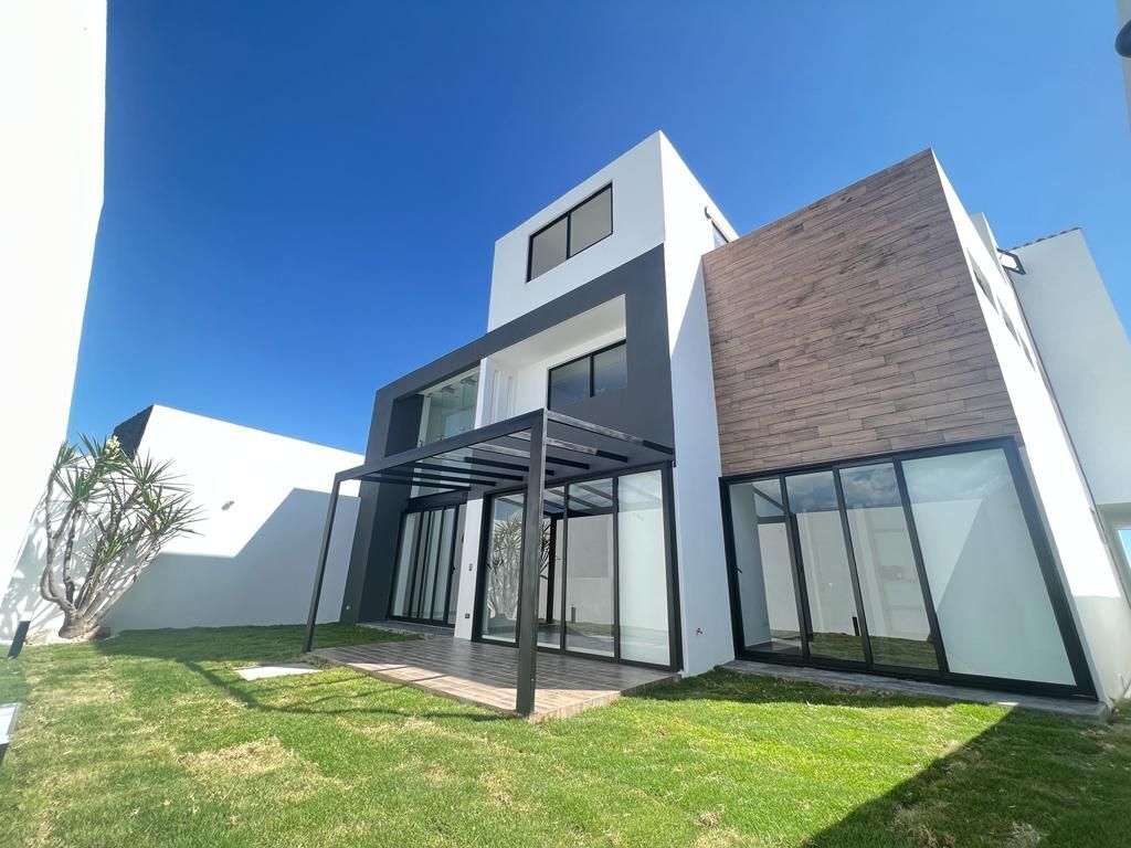 CASA EN VENTA EN GRAN RESERVA LOMAS DE ANGELOPOLIS