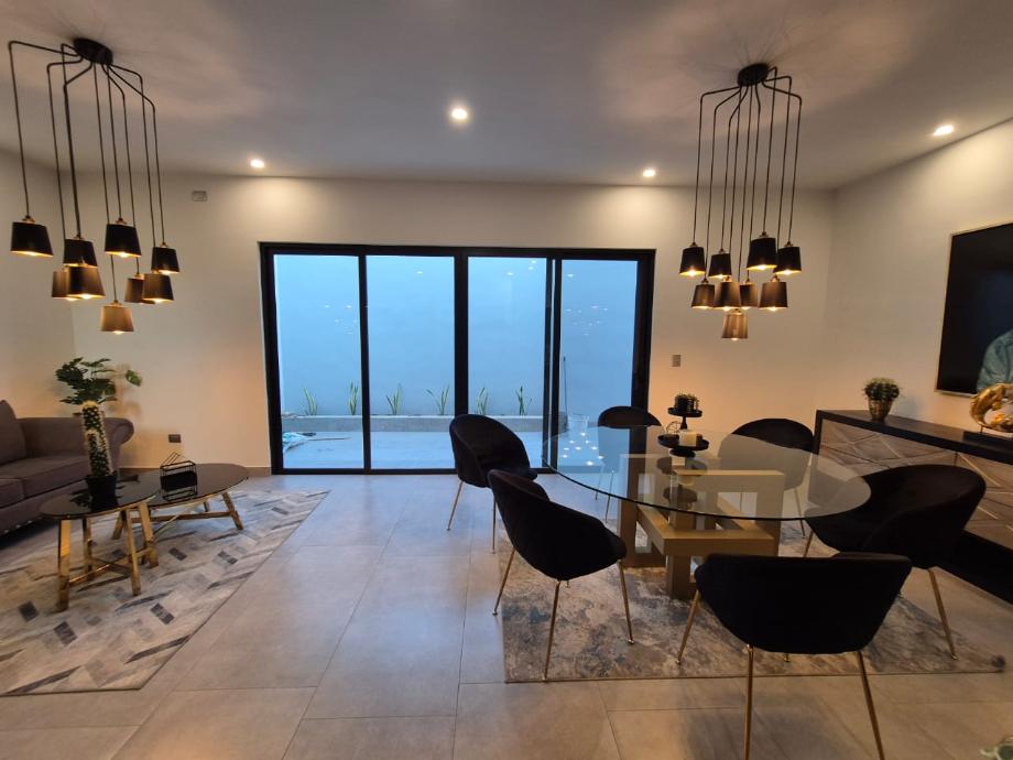 Imagen de casa en renta o venta en estanza, monterrey, nuevo león