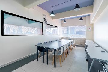 Oficina Plaza las Estrellas Recien Remodelada