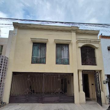 Cumbres Elite Primer Sector Casa en Venta