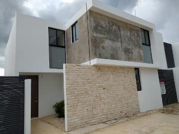  CASA EN VENTA EN  CONKAL 4 RECAMARAS 