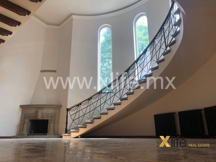 EXCLUSIVA CASA EN LOMAS DE VIRREYES, PARA EMBAJADA O EXPATRIADOS.