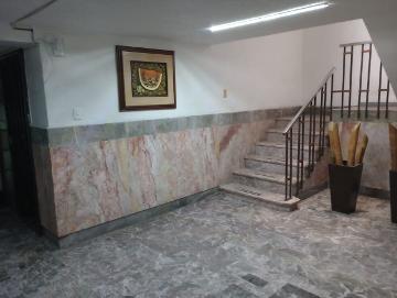 SE RENTA CASA CON USO DE SUELO PARA OFICINAS EN RO