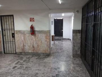 SE RENTA CASA CON USO DE SUELO PARA OFICINAS EN RO