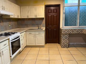 CASA EN RENTA LA MORALEJA