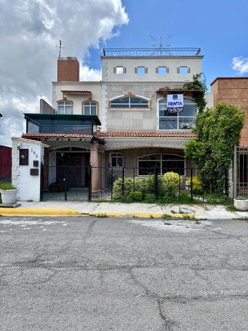 CASA EN VENTA/ RENTA LA MORALEJA