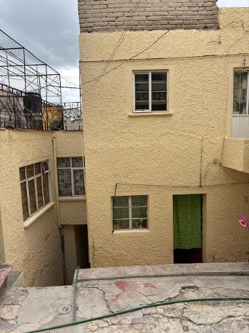 VENTA CONDOMINIO DE 7 DEPARTAMENTOS ZONA CENTRO
