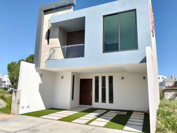 CASA EN VENTA PRIVADA LA HERRADURA