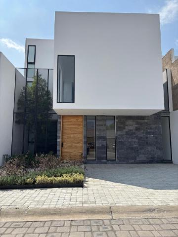 CASA NUEVA EN FRACCIONAMIENTO LA CARTUJA