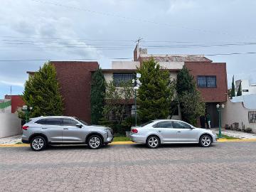 AMPLIA CASA EN VENTA ARBOLEDAS DE SAN JAVIER 3a 