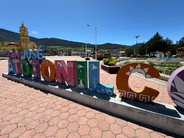 Casa con amplio terreno en zona campirana