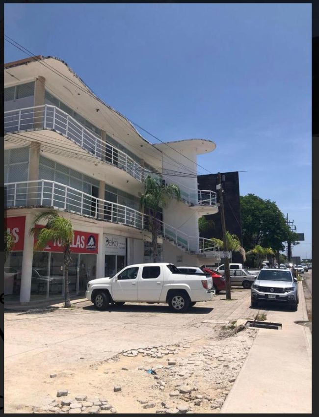 12 LOCALES COMERCIALES , 2 LOFTS , 6 DEPARTAMENTOS Y DOS BODEGAS