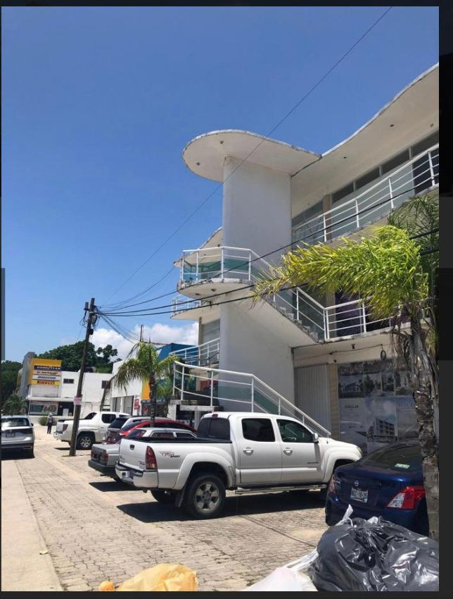 12 LOCALES COMERCIALES , 2 LOFTS , 6 DEPARTAMENTOS Y DOS BODEGAS
