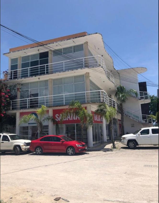 12 LOCALES COMERCIALES , 2 LOFTS , 6 DEPARTAMENTOS Y DOS BODEGAS