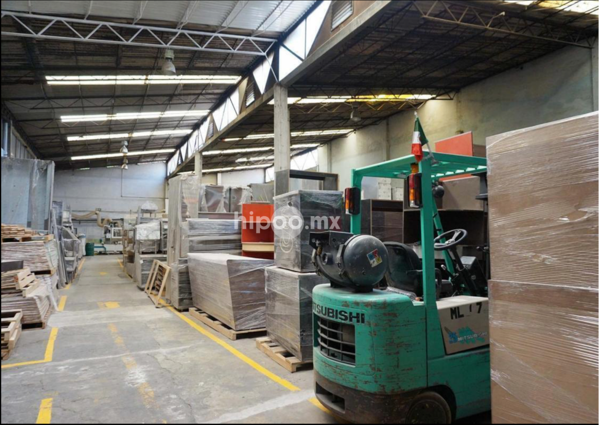Bodega en Venta en NAUCALPAN.