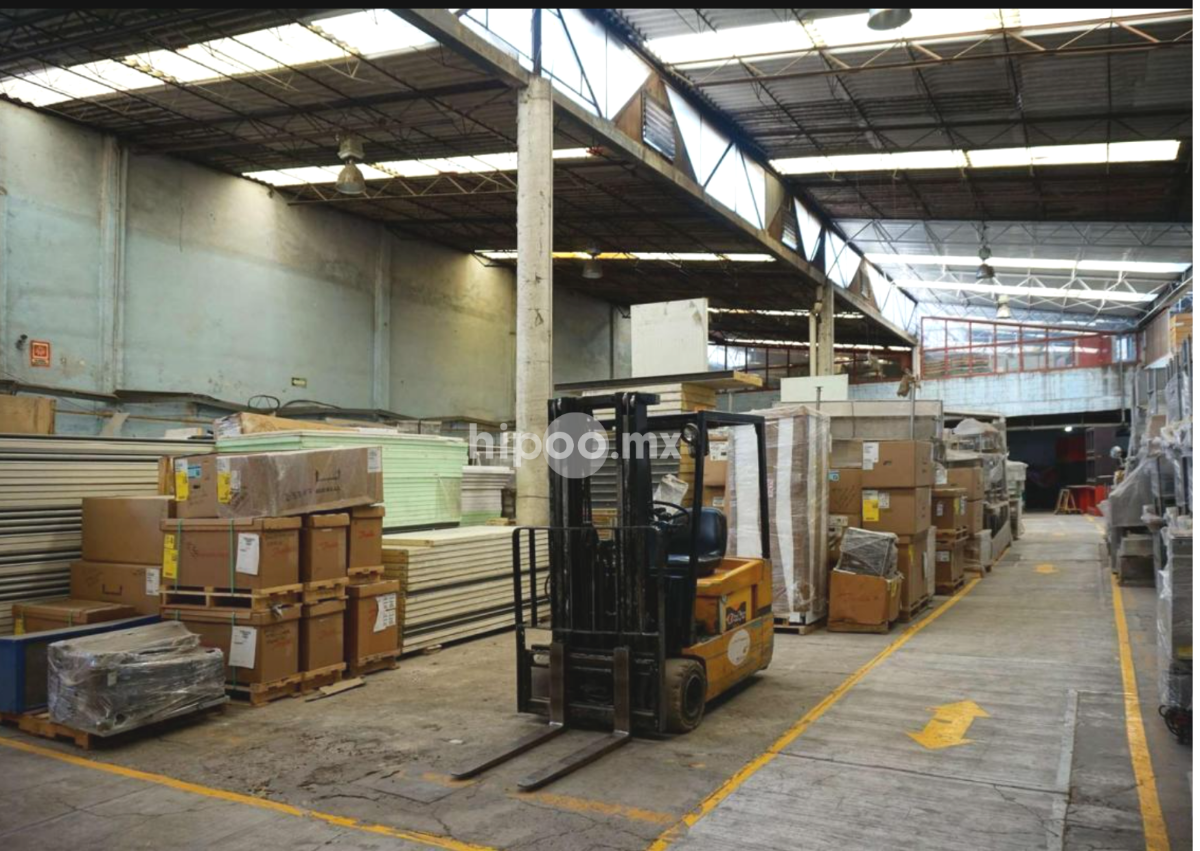 Bodega en Venta en NAUCALPAN.