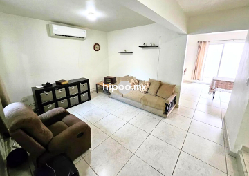 Casa en Venta. 4 Recamaras. Valle de Las Alamedas.