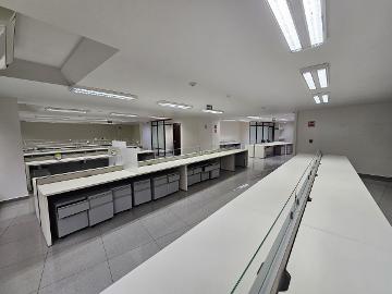 OFICINA SEMI AMUEBLADA EN RENTA IDEAL CALL CENTER