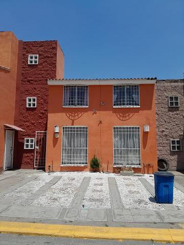 CASA EN VENTA EN HACIENDA DE SANTA CLARA, LERMA