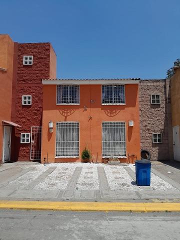 CASA EN VENTA EN HACIENDA DE SANTA CLARA, LERMA