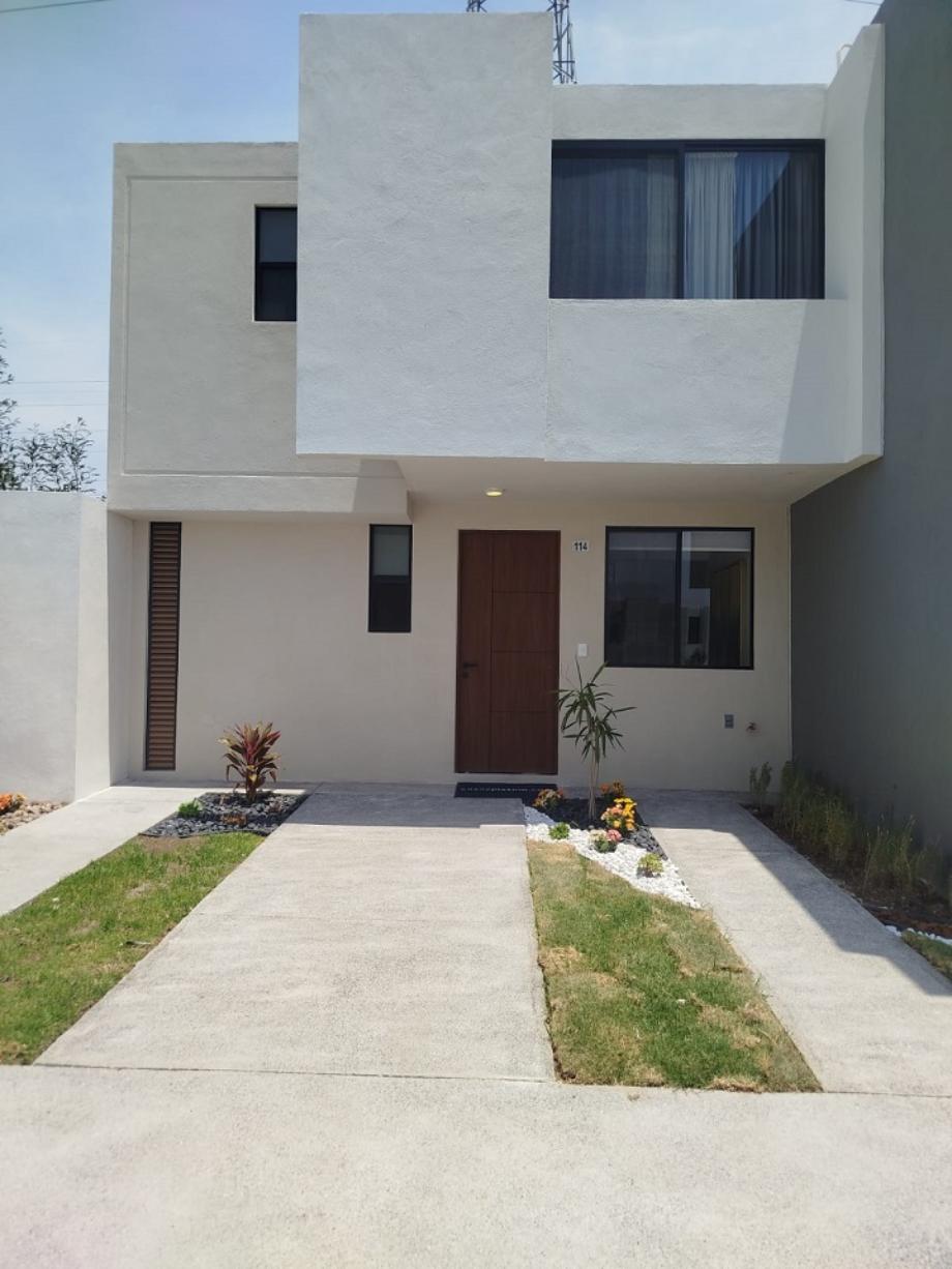 Imagen de casa en venta en sin colonia, fraccionamiento meseta altta homes, guanajuato