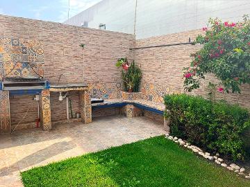 CASA EN RENTA EN PASEO ARBOLEDA