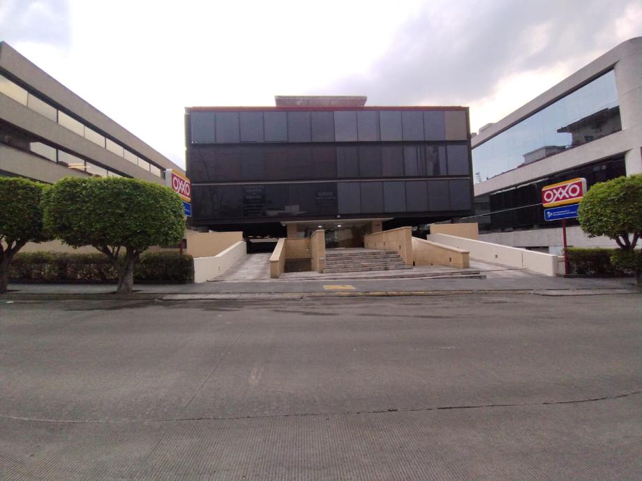 Imagen de local en renta o venta en bosque de las lomas, miguel hidalgo, ciudad de méxico