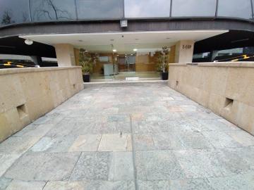 BOSQUES DE LAS LOMAS GRAN LOCAL COMERCIAL EN VENTA