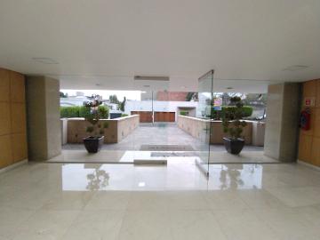 BOSQUES DE LAS LOMAS GRAN LOCAL COMERCIAL EN VENTA