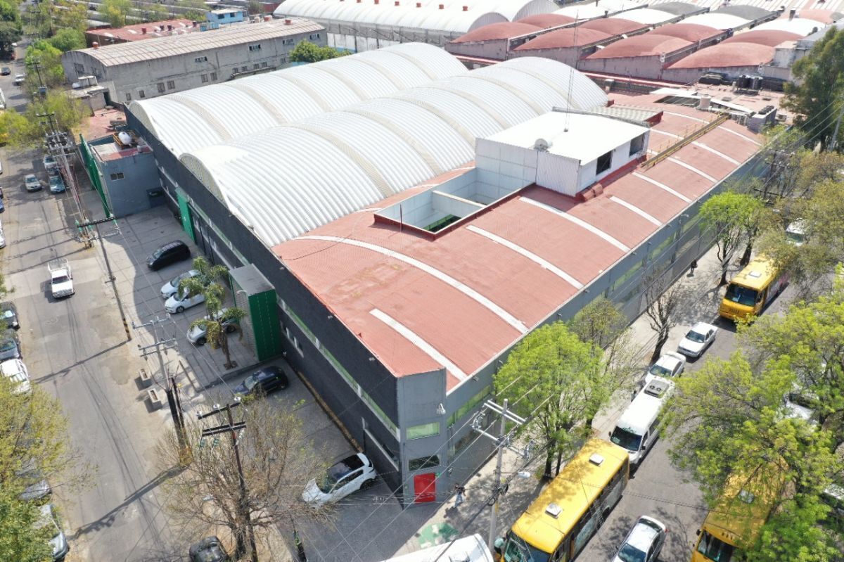 OFICINAS Y NAVE EN RENTA EN NAUCALPAN