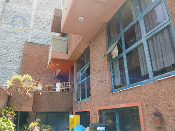 Casa sobre Calz del Hueso Con Uso de Suelo