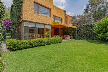 HERMOSA CASA EN VENTA DENTRO DE FRACCIONAMIENTO