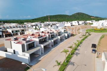 Casa en Venta en Altabrisa en Mazatlán, México