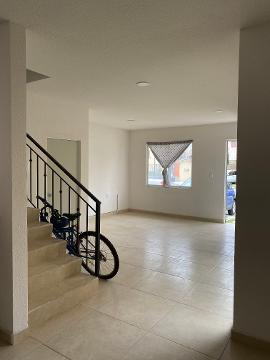 BONITA CASA EN REAL MADEIRA