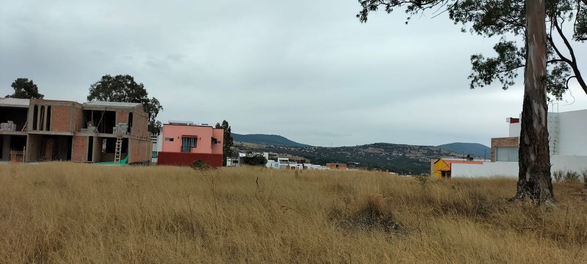 PUEBLA, EXCELENTE TERRENO DENTRO DEL FRACCIONAMIENTO HARAS (CIUDAD ECOLÓGICA)