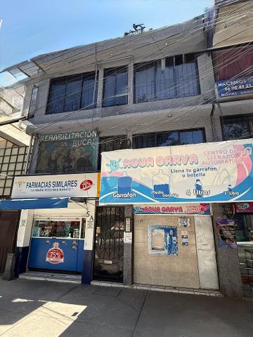 Se Reta Local Comercial en Av. Carlota Armero