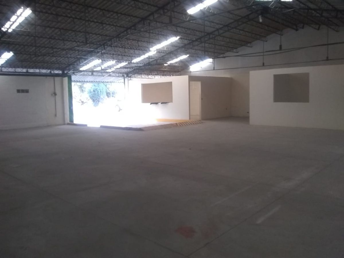 BODEGA EN BARRIO DE SANTIAGO TEOLOYUCAN
