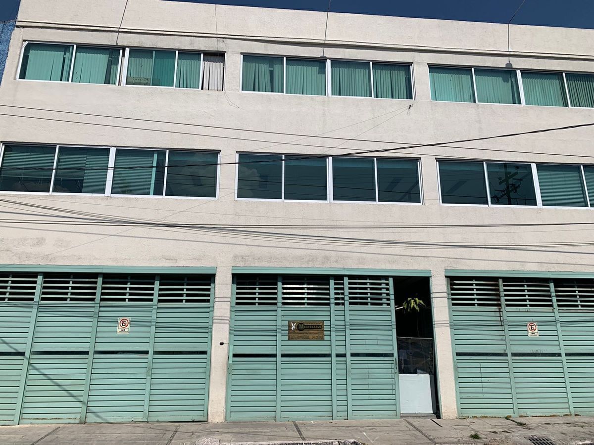 NAVE INDUSTRIAL CON OFICINAS