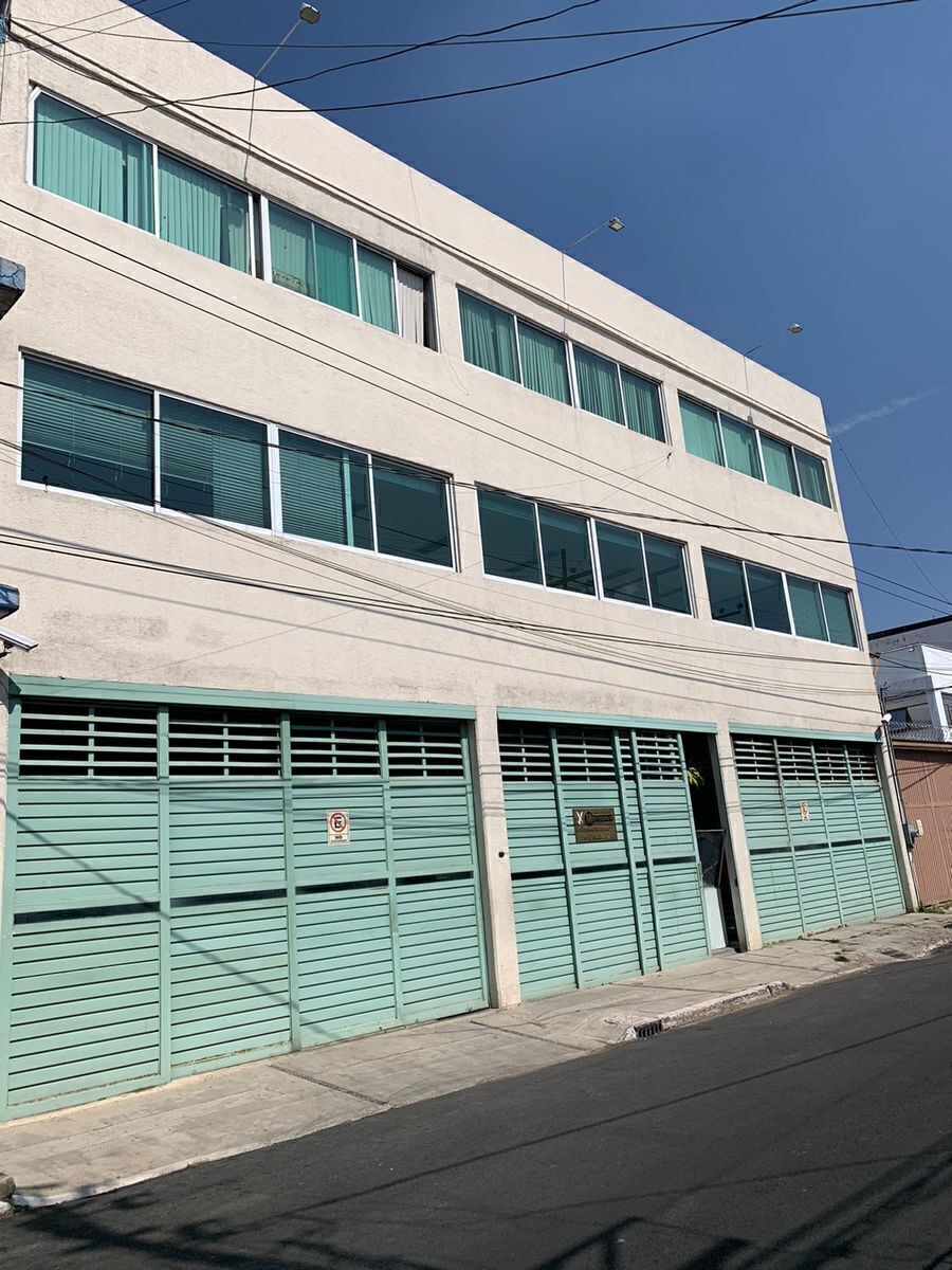 NAVE INDUSTRIAL CON OFICINAS