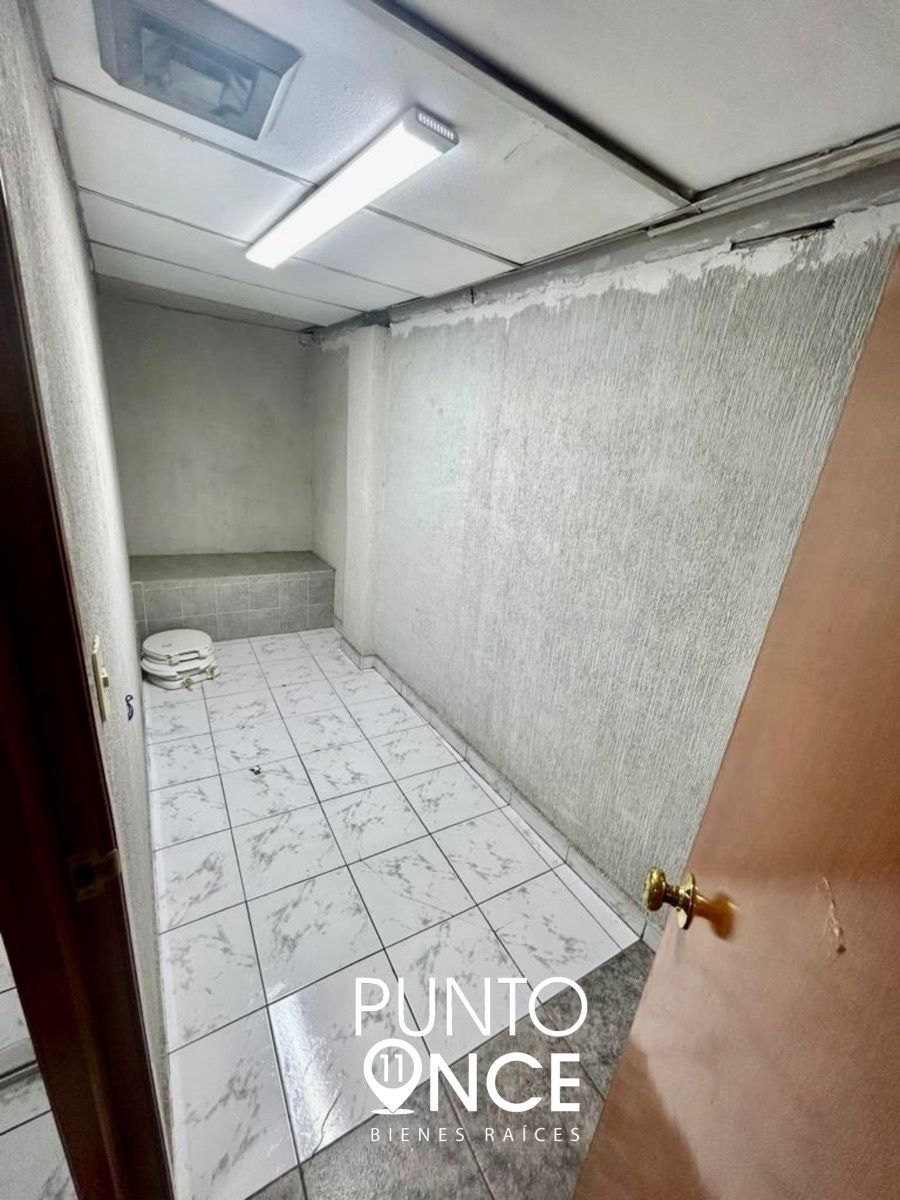 Bodega comercial con oficinas en Anáhuac, Miguel Hidalgo