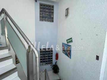 Nave Industrial con Oficinas