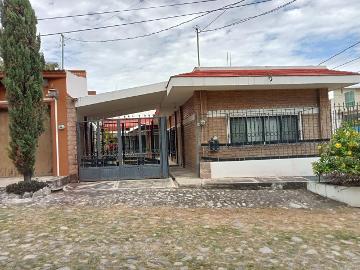 Excelente Casa en Venta en Una Sola Planta, Tepic