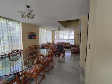 Exclusiva Casa en el Prestigioso Fraccionamiento