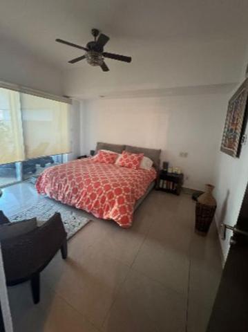 En Venta Maravillosa Propiedad Frente al Mar